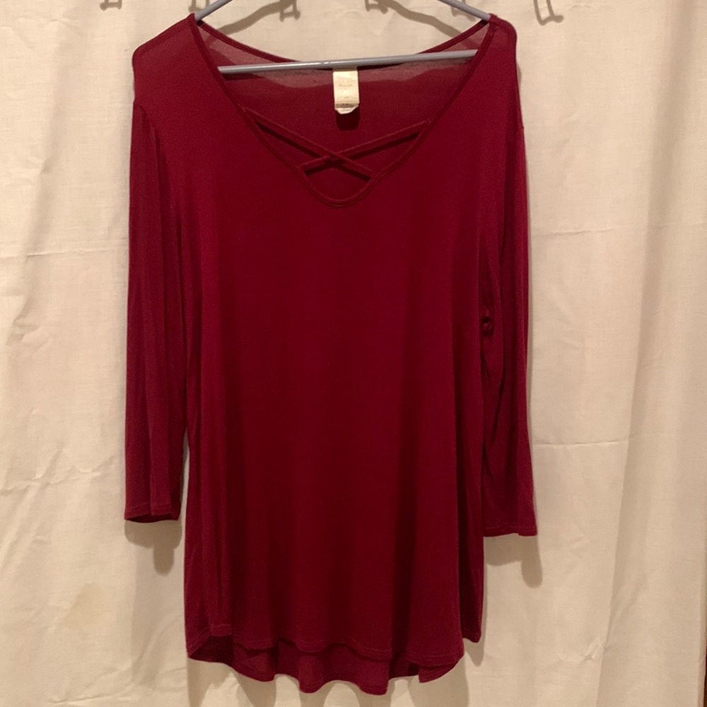 Burgundy top Size L